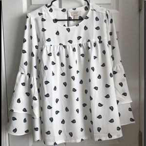 NWT! Bell-sleeved top 🦋
